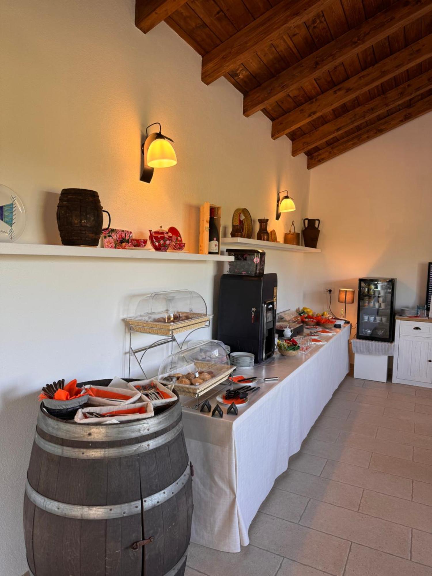 La Vinia Bed&Wine Experience - Adults Only Villa Sassari Bagian luar foto